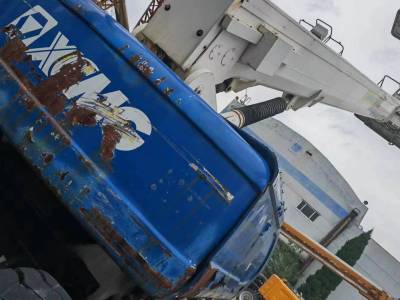 徐工GKS28直臂式高空作业车