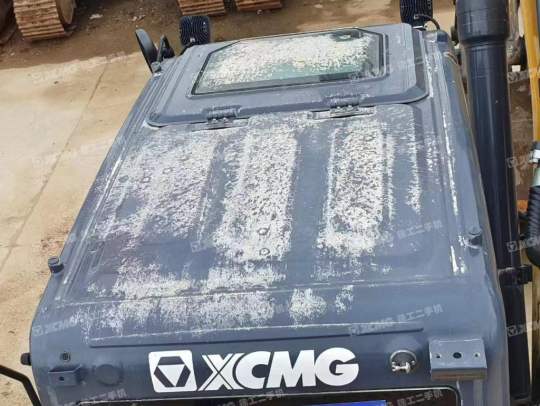 徐工XE335DK履带式挖掘机