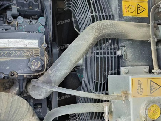 徐工XE335DK履带式挖掘机