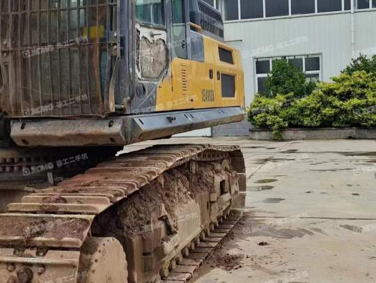 徐工XE490DK履带式挖掘机