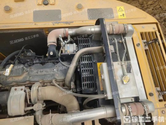 徐工XE215DA履带式挖掘机