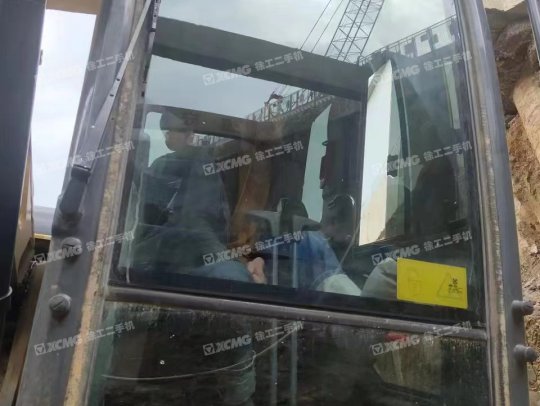 徐工XE215DA履带式挖掘机