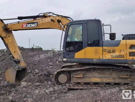 徐工XE200DA履带式挖掘机