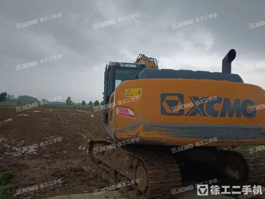 徐工XE200DA履带式挖掘机