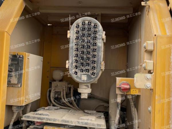 徐工XE335DK履帶式挖掘機(jī)