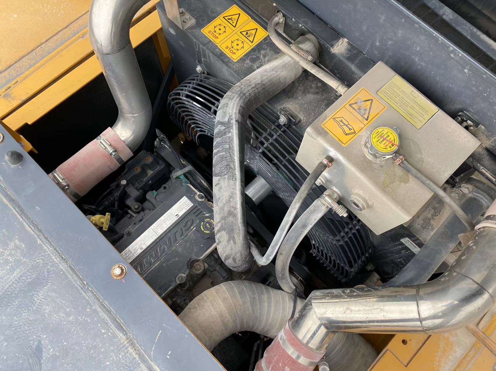 徐工XE335DK履帶式挖掘機(jī)