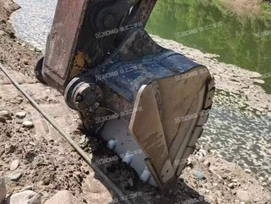 徐工XE200DA履带式挖掘机