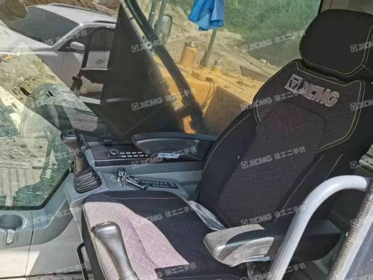 徐工XE200DA履带式挖掘机