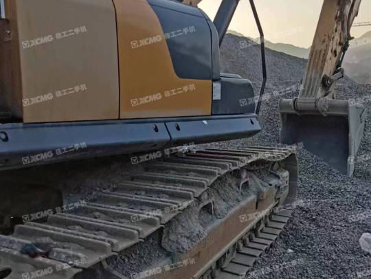 徐工XE380DK履带式挖掘机