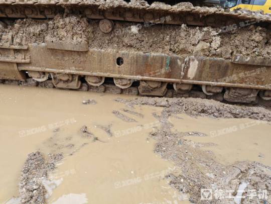 徐工XE370D履带式挖掘机