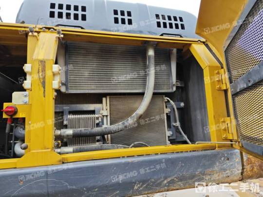 徐工XE370D履带式挖掘机