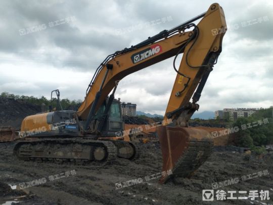 徐工XE370D履带式挖掘机