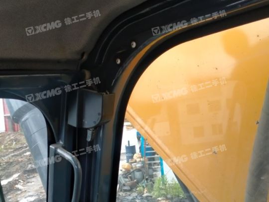 徐工XE370D履带式挖掘机