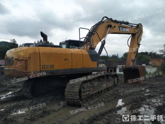 徐工XE370D履带式挖掘机