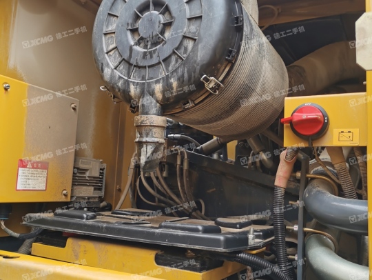 徐工XE370D履带式挖掘机