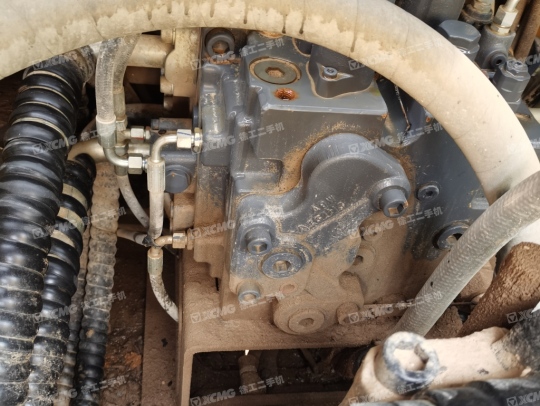 徐工XE370D履带式挖掘机