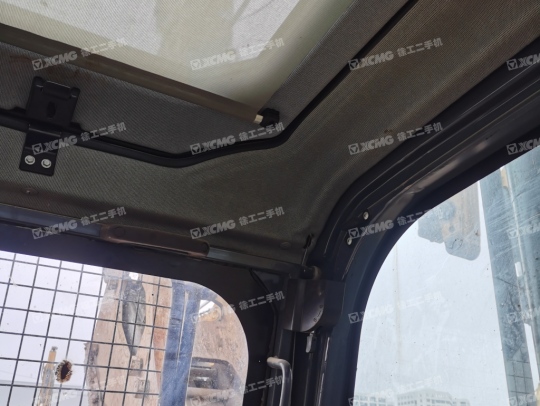 徐工XE370D履带式挖掘机