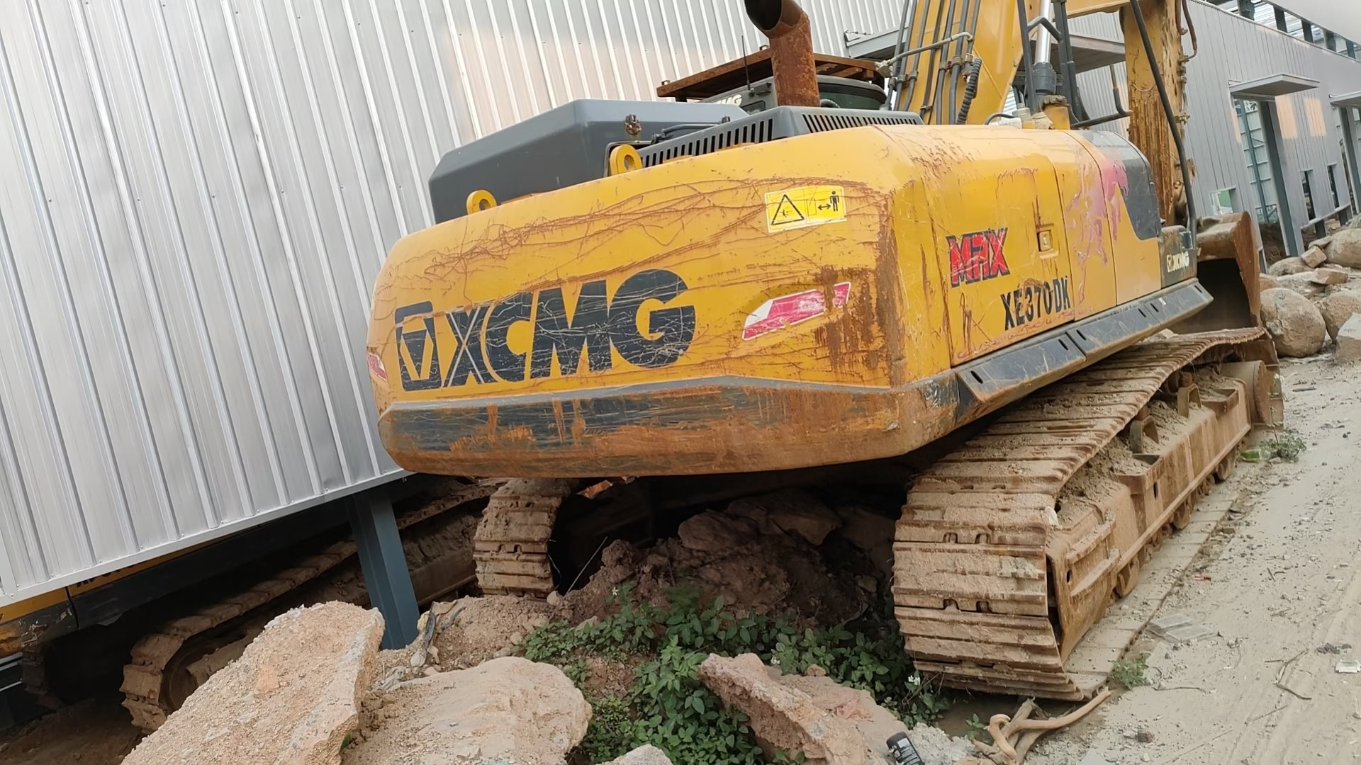 徐工XE335DK履帶式挖掘機(jī)
