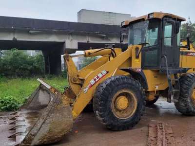 徐工LW300F轮式装载机