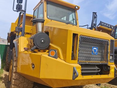 徐工XDA40铰接式自卸车