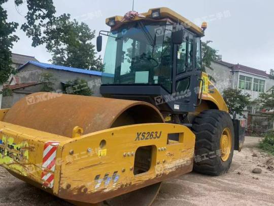 徐工XS263J单钢轮压路机