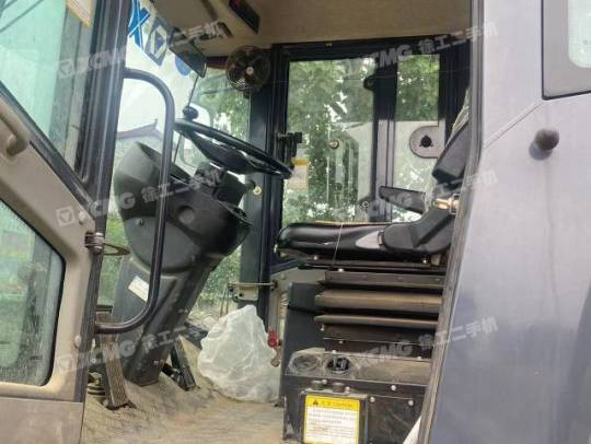 徐工XS263J单钢轮压路机