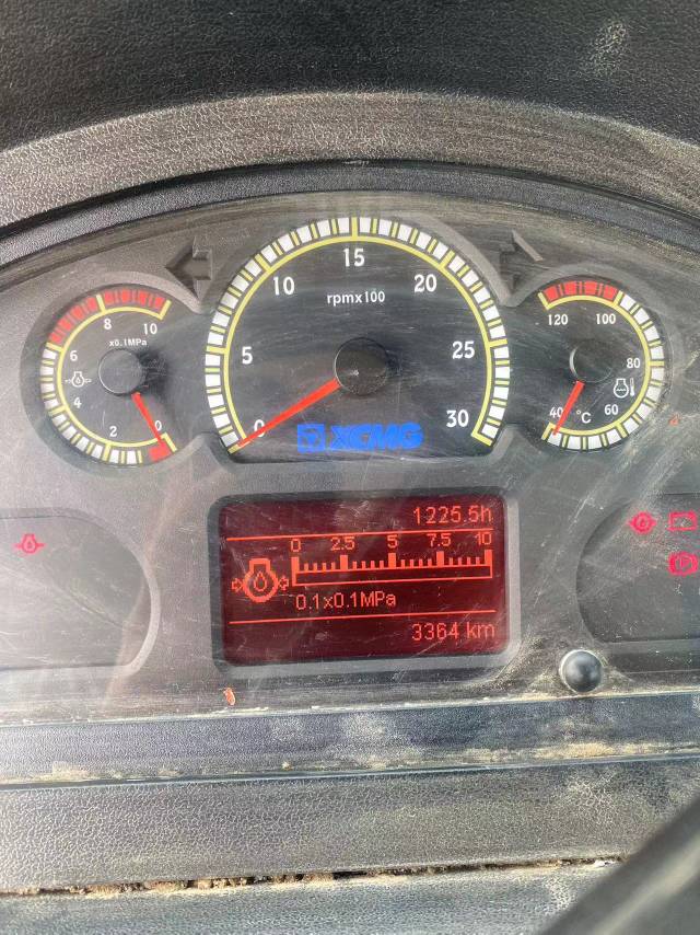 徐工XS263J单钢轮压路机