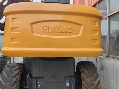 徐工GTBZ38S直臂式高空作业车