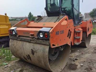 悍马HD128双钢轮压路机