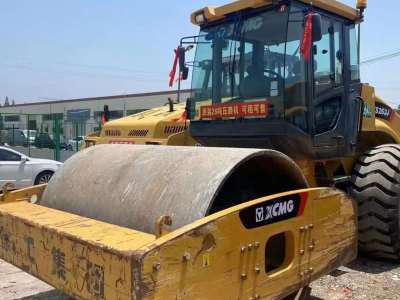 徐工XS263J单钢轮压路机