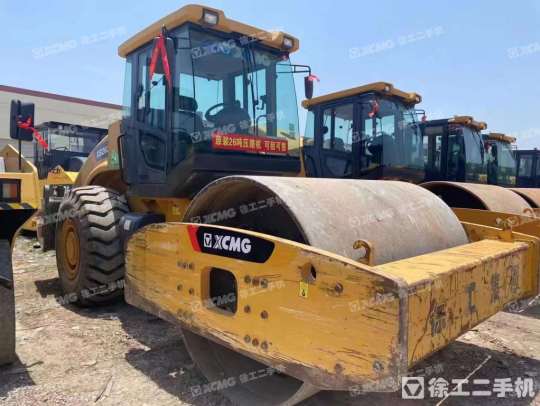 徐工XS263J单钢轮压路机