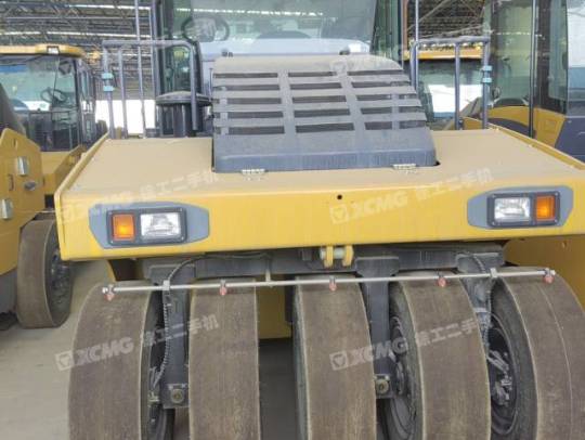 徐工XP303K轮胎压路机(30吨胶轮)