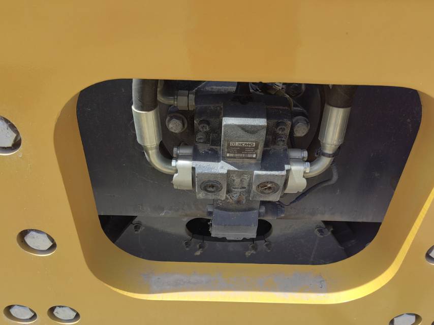 徐工XS203单钢轮压路机