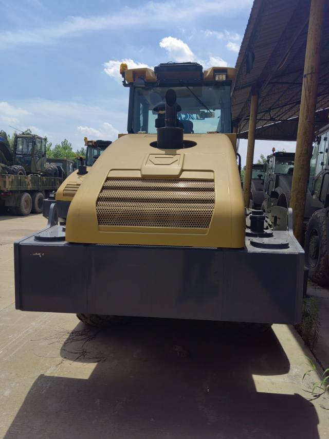 徐工XS203单钢轮压路机