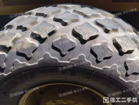 徐工XS203单钢轮压路机