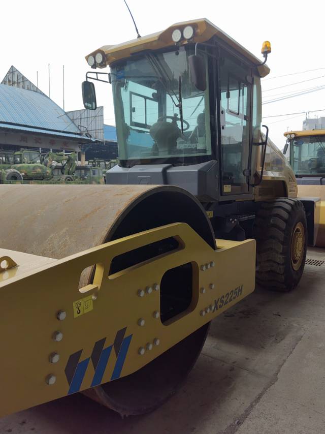 徐工XS225H单钢轮压路机