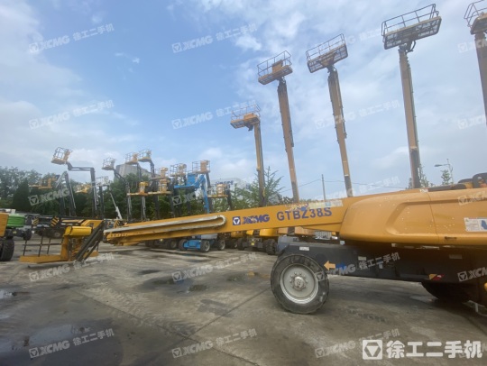 徐工GTBZ38S直臂式高空作業車