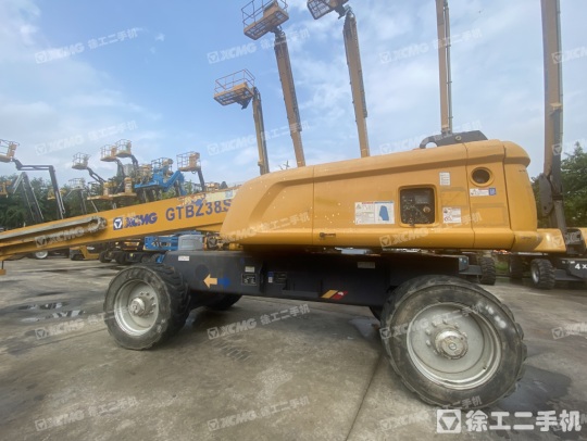 徐工GTBZ38S直臂式高空作業車