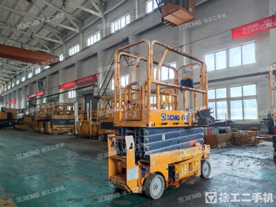 徐工GTBZ18A1曲臂式高空作业平台