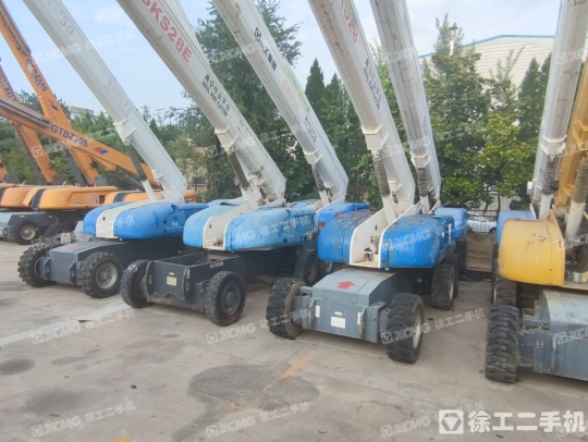 徐工GKS22直臂式高空作业车