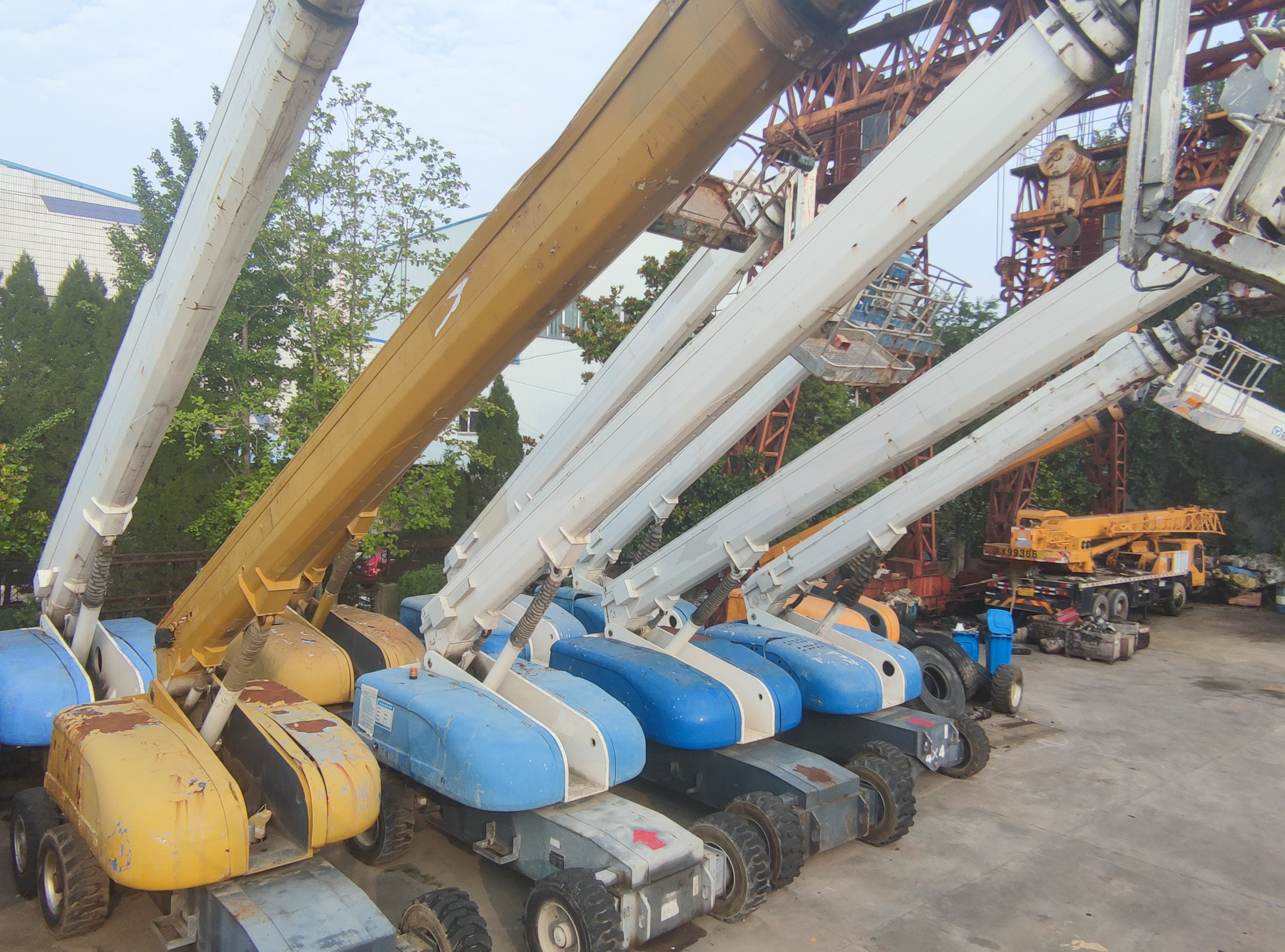 徐工GKS22直臂式高空作业车