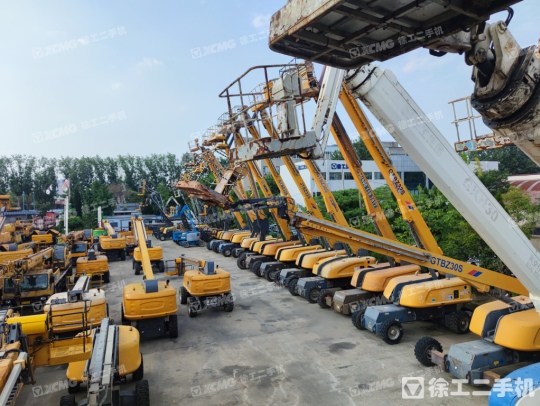 徐工GKS22直臂式高空作业车