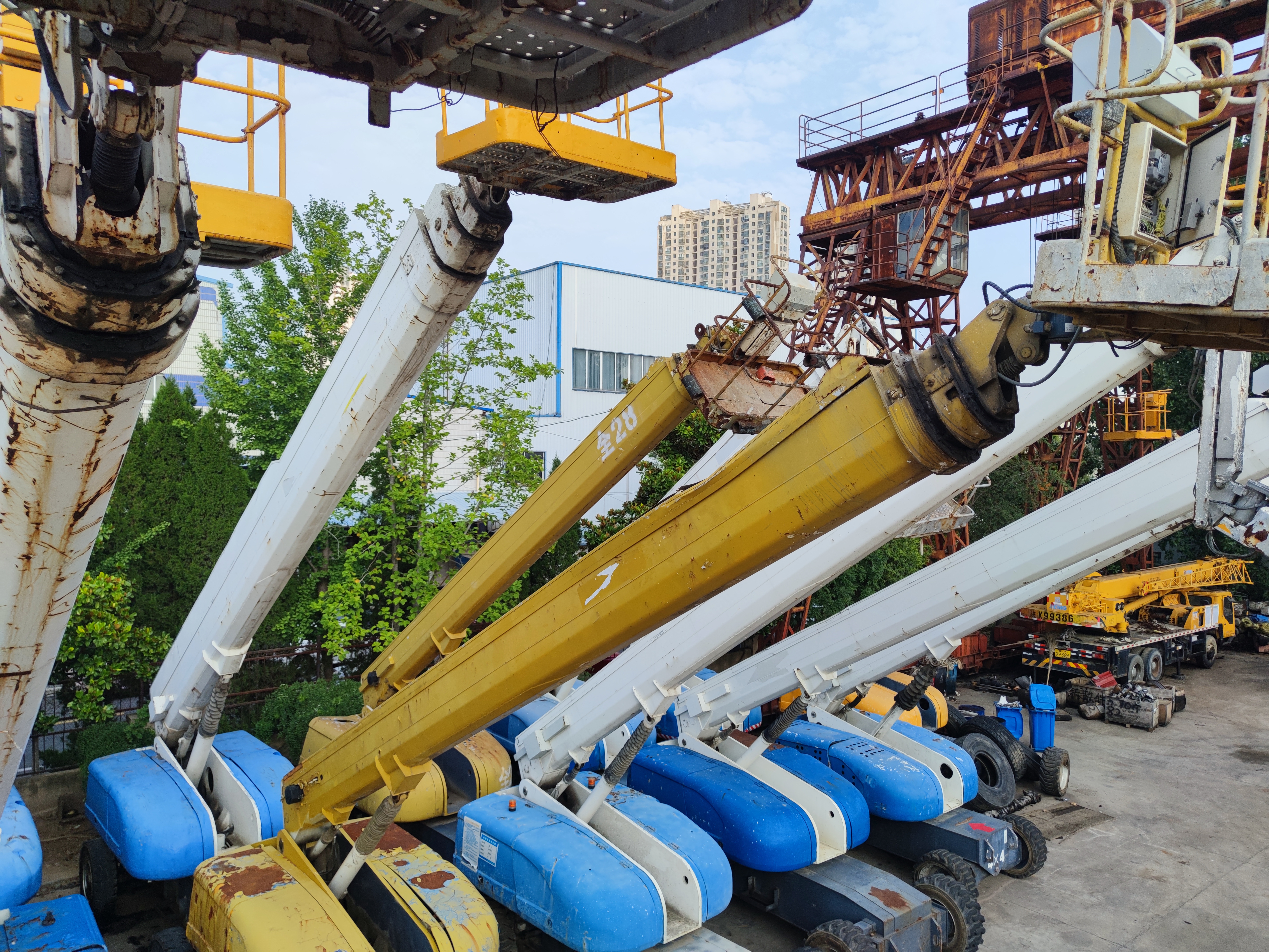 徐工GKS22直臂式高空作业车