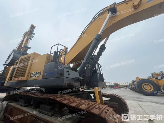 徐工XE900D履带式挖掘机