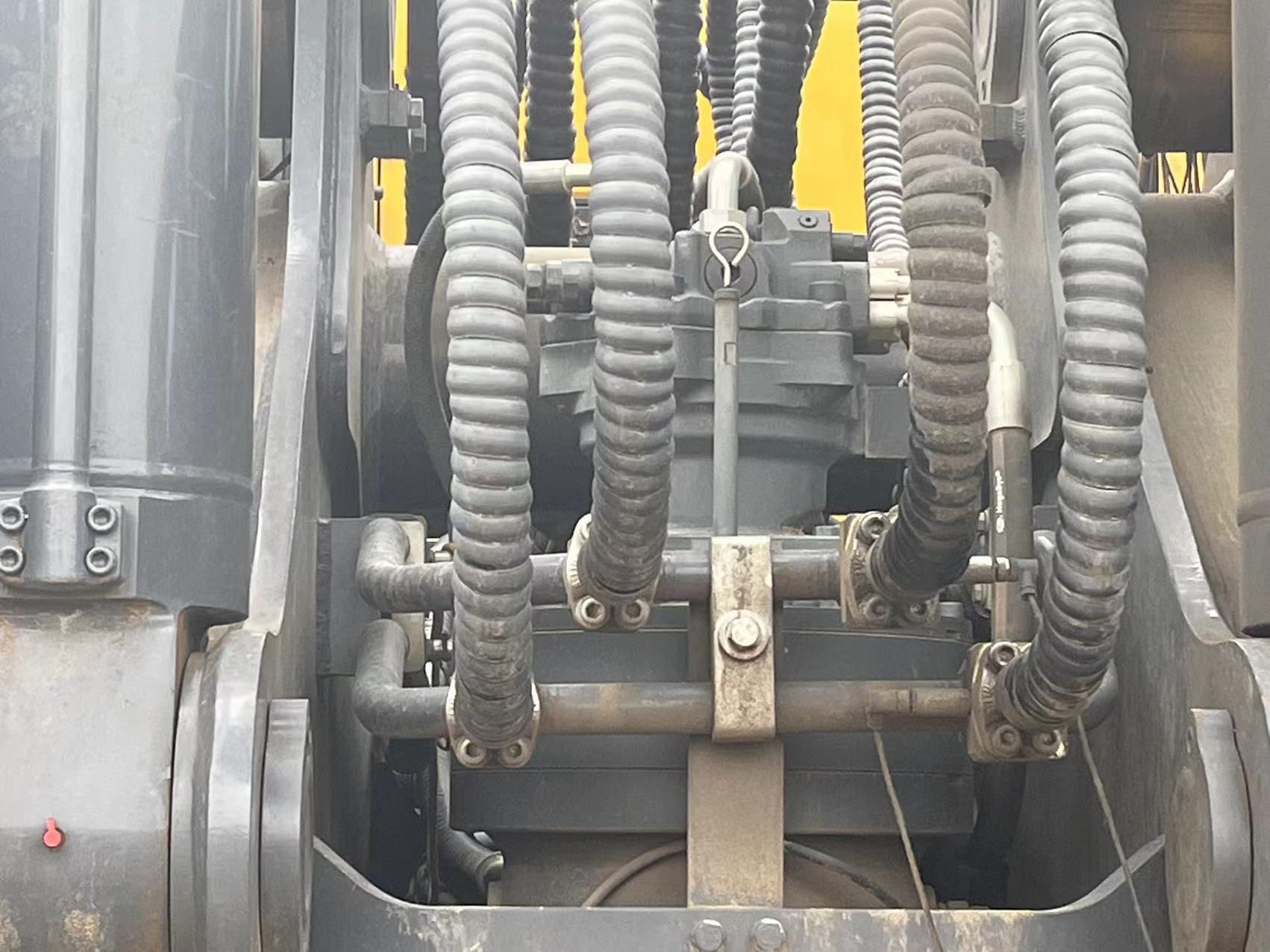 徐工XE950D履带式挖掘机