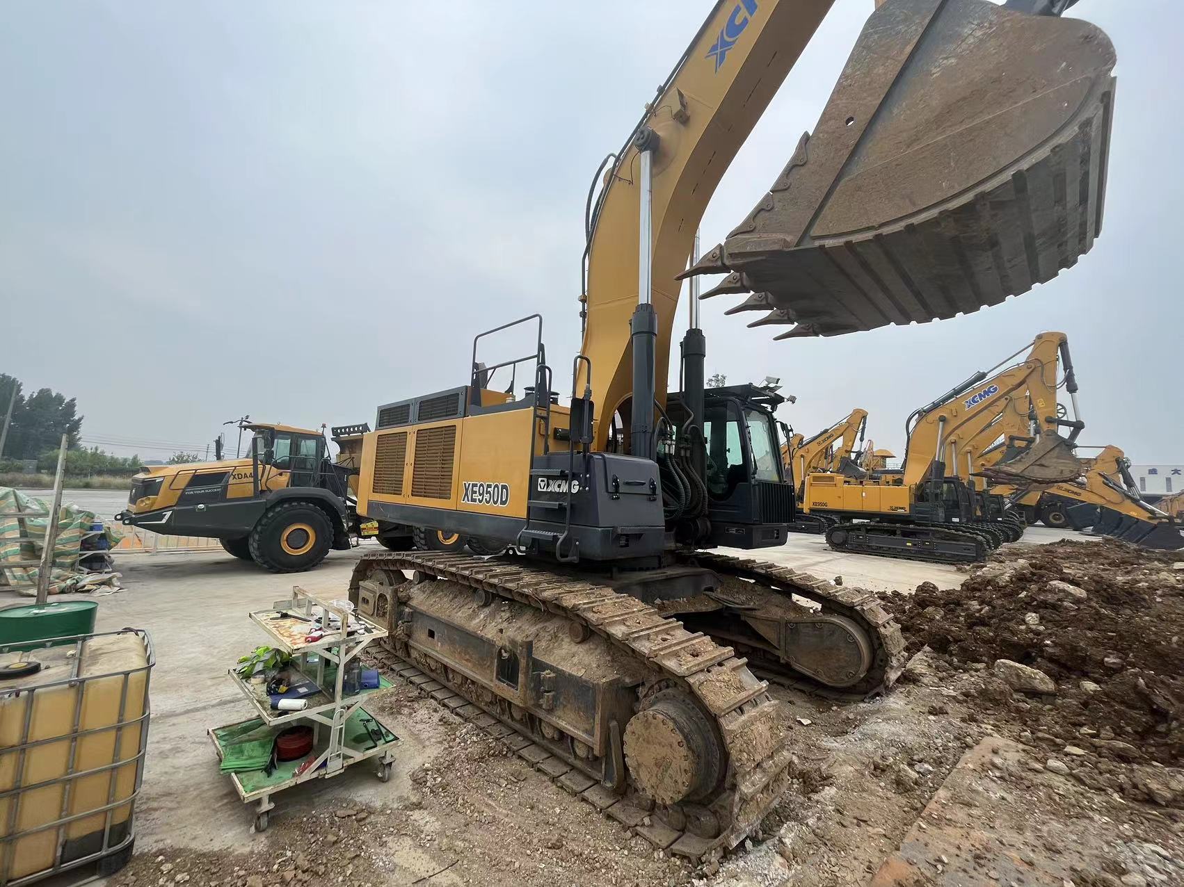 徐工XE950D履带式挖掘机