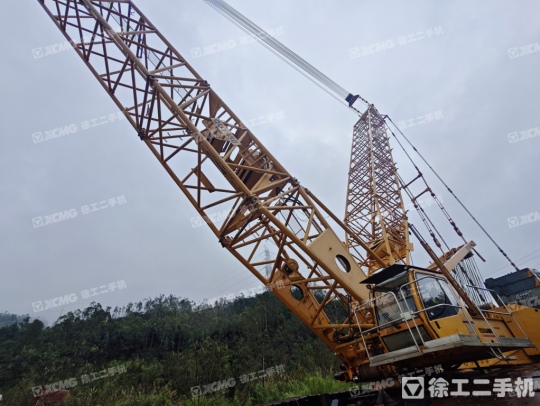 徐工QUY450履带式起重机