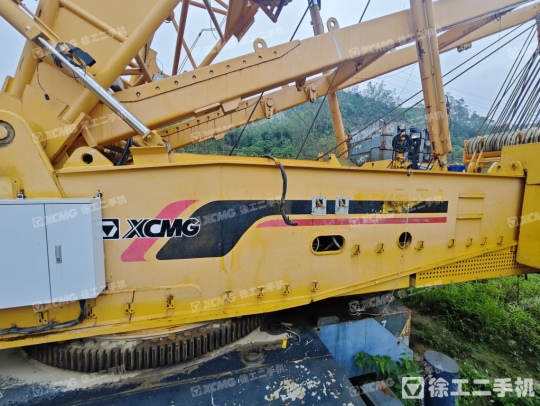 徐工QUY450履带式起重机