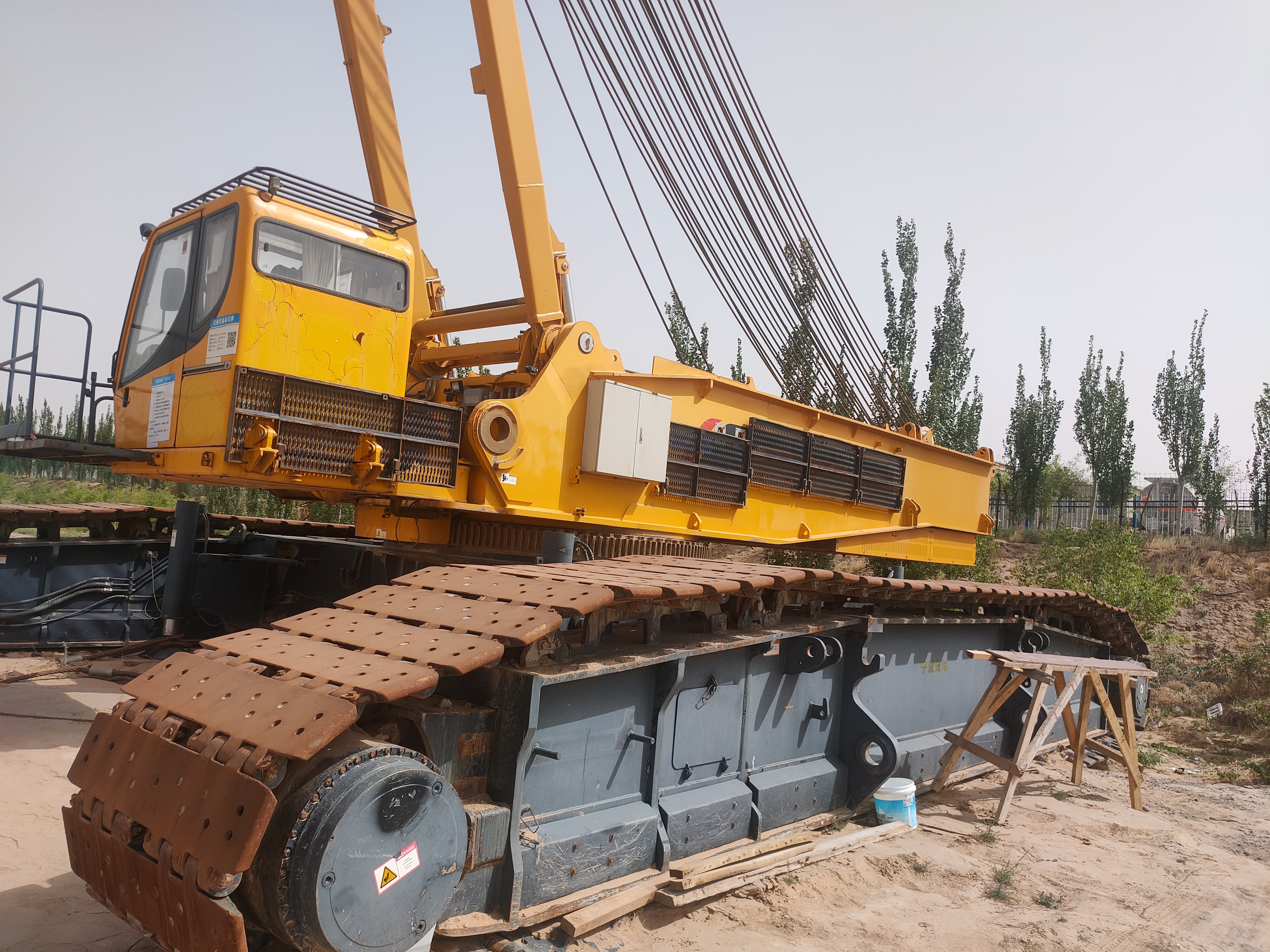 徐工XGC500履带式起重机