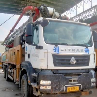 徐工HB52V泵车
